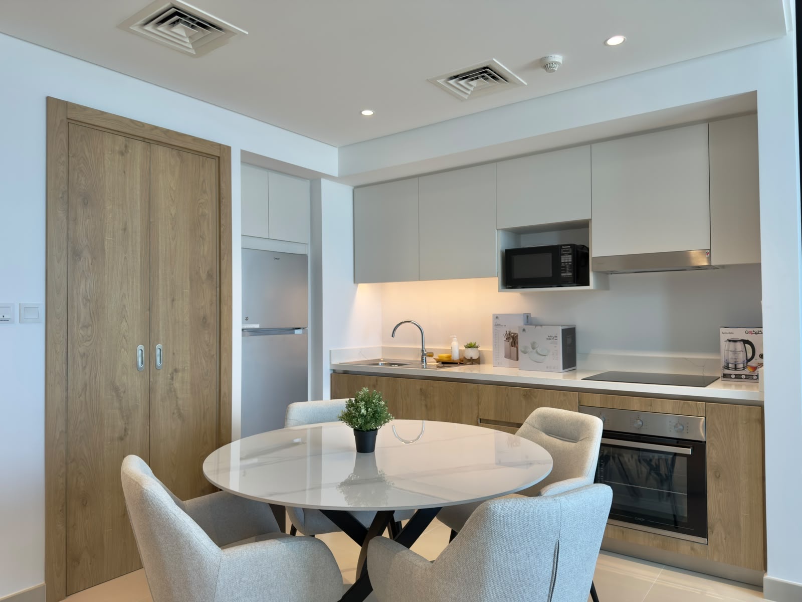 Marassi Terraces 1 - Kitchen & Dining Set